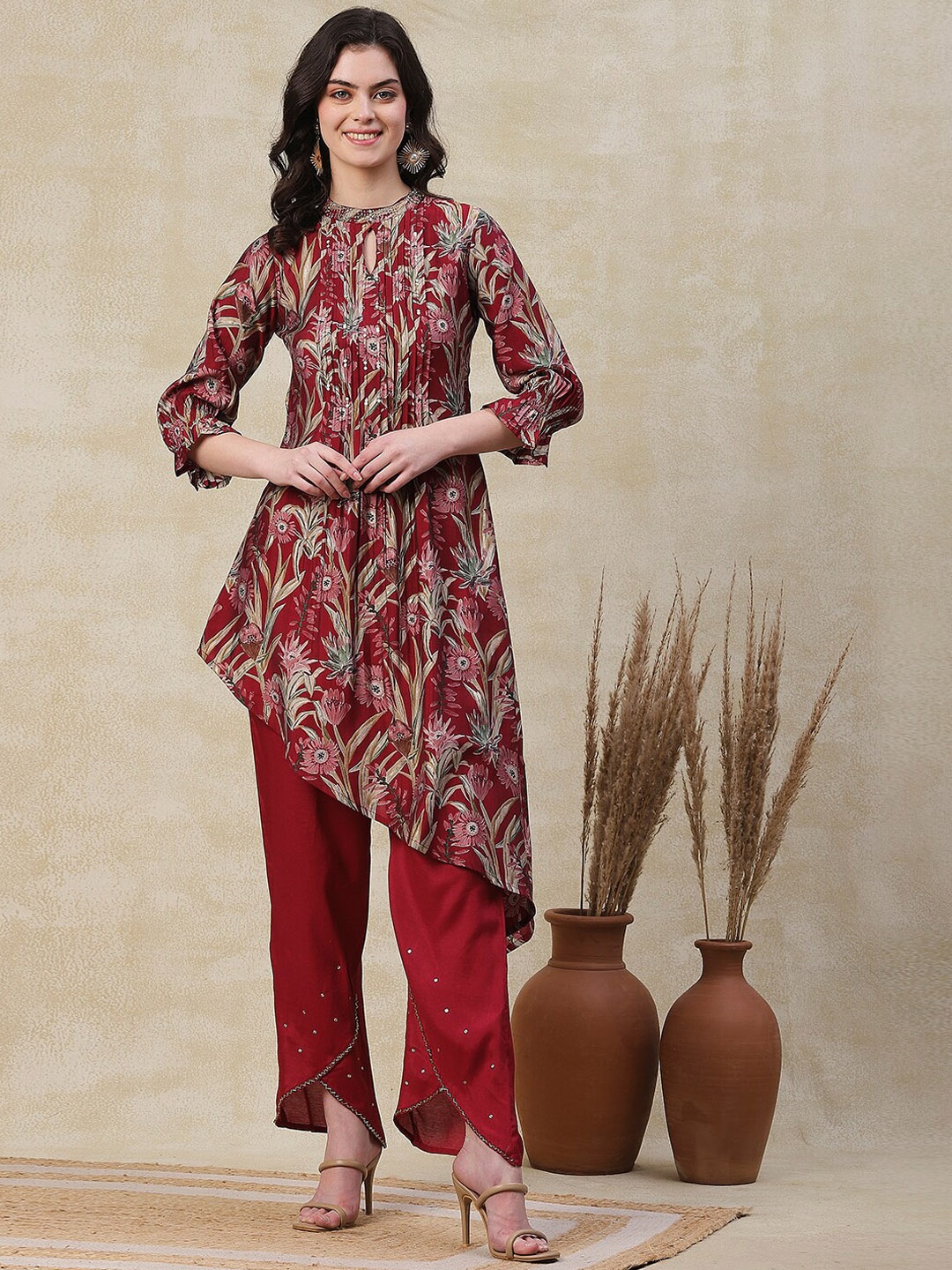 FASHOR Abstract Printed Keyhole Neck Pleated Beads and Stones Kurta With Trouser, Maroon
FASHOR Abstract Printed Keyhole Neck Pleated Beads and Stones Kurta With Trouser, Maroon