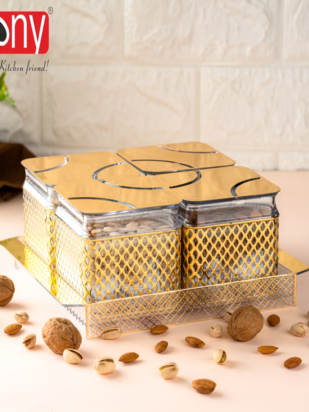 Speack Copper Toned 4 Pieces Glass Serving Food Conrainers With Lid & Trey 500 ml Each
Speack Copper Toned 4 Pieces Glass Serving Food Conrainers With Lid & Trey 500 ml Each