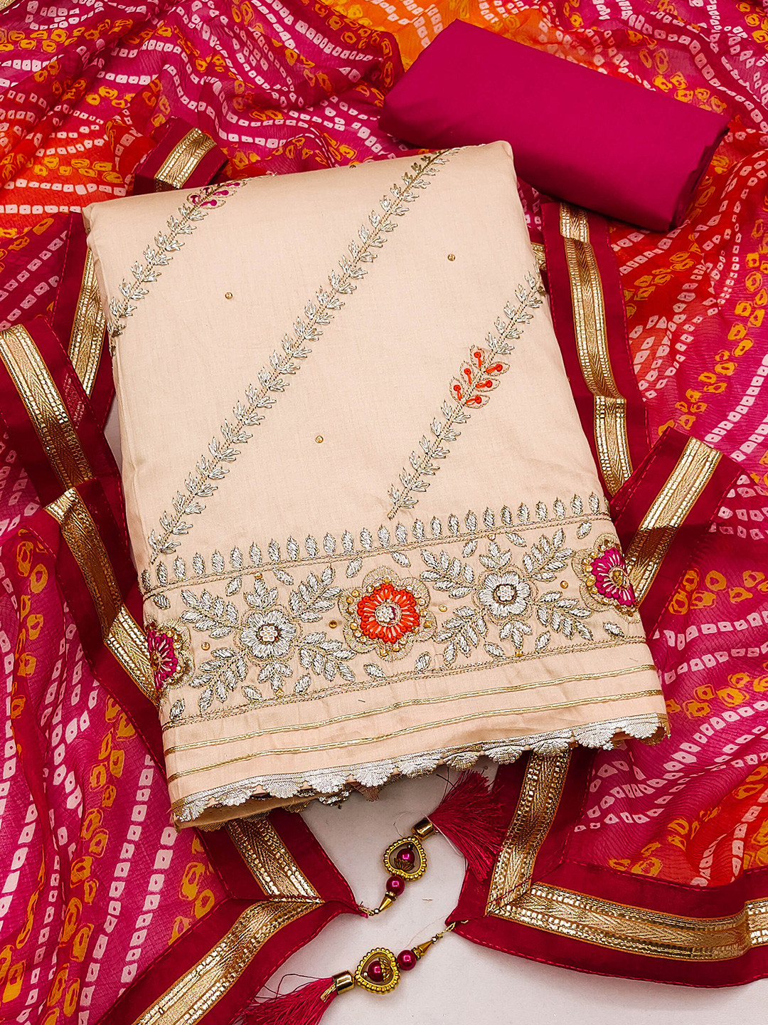 MANVAA Ethnic Motifs Embroidered Thread Work Detail Unstitched Dress Material, Beige
MANVAA Ethnic Motifs Embroidered Thread Work Detail Unstitched Dress Material, Beige