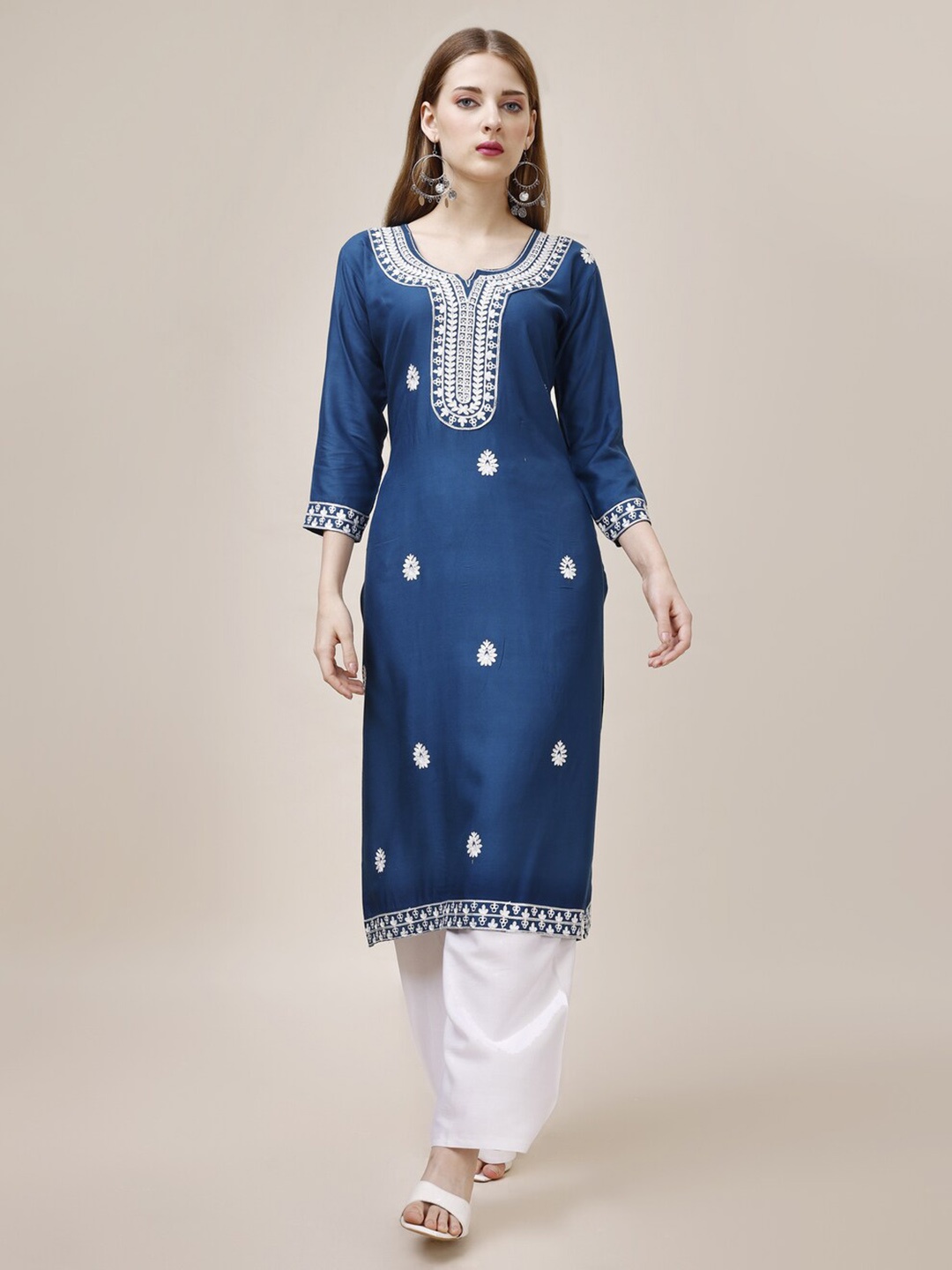 Goti's Ethnic Motifs Embroidered Thread Work Notch Neck Regular Straight Kurta, Teal
Goti's Ethnic Motifs Embroidered Thread Work Notch Neck Regular Straight Kurta, Teal