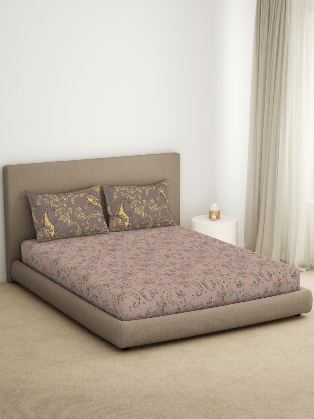SPACES Dainty Pink Floral Cotton 144 TC King Fitted Bedsheet with 2 Pillow Covers
SPACES Dainty Pink Floral Cotton 144 TC King Fitted Bedsheet with 2 Pillow Covers