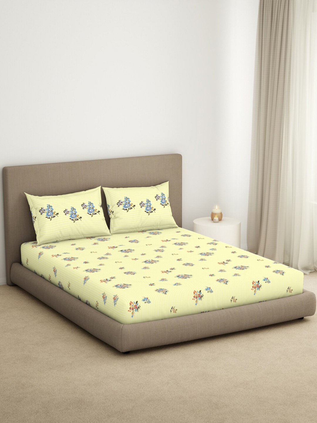 SPACES Dainty Yellow Floral Cotton 144 TC King Fitted Bedsheet with 2 Pillow Covers
SPACES Dainty Yellow Floral Cotton 144 TC King Fitted Bedsheet with 2 Pillow Covers