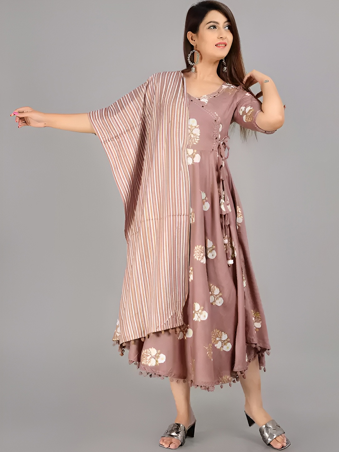 ao services Floral Printed Flared Angrakha Style Anarkali Kurta With Duppatta, Brown
ao services Floral Printed Flared Angrakha Style Anarkali Kurta With Duppatta, Brown
