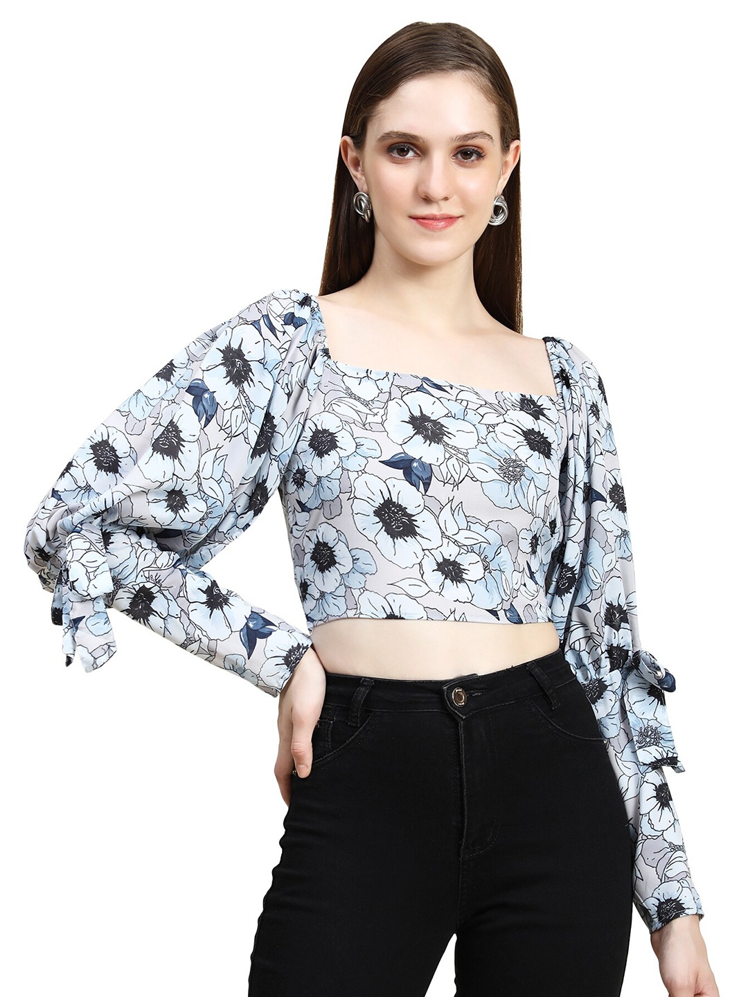 Rujave Floral Print Accordion Pleats Square Neck Long Puff Sleeves Cape Crop Top, Turquoise blue
Rujave Floral Print Accordion Pleats Square Neck Long Puff Sleeves Cape Crop Top, Turquoise blue