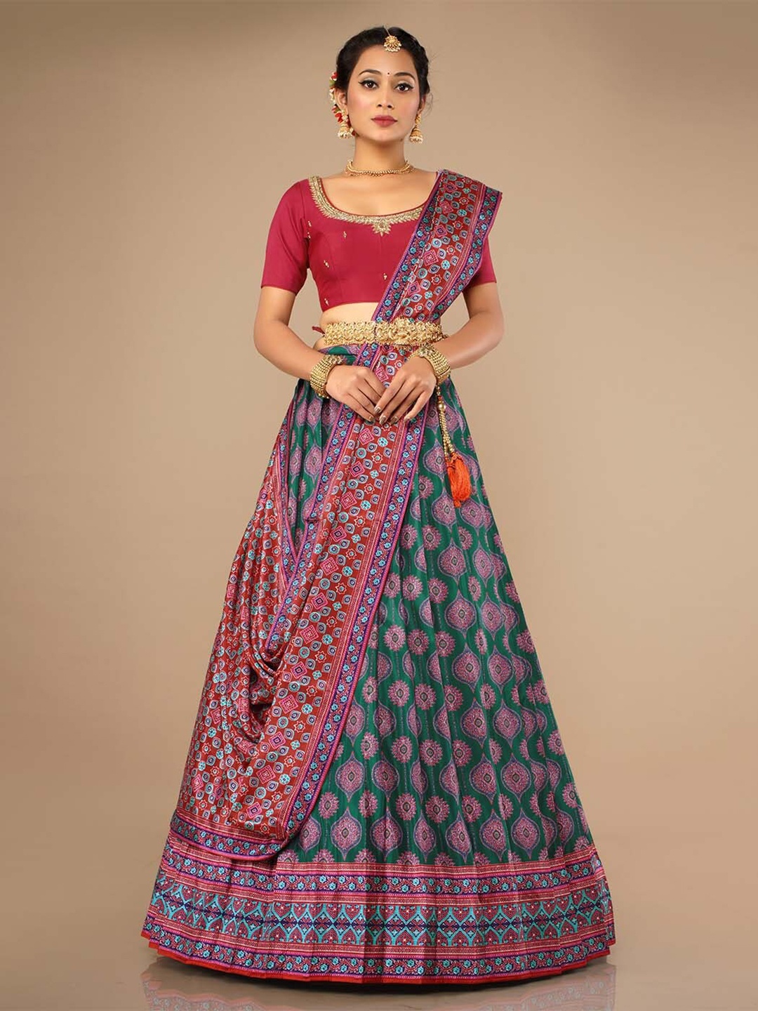 HALFSAREE STUDIO Green & Printed Zardozi Semi-Stitched Lehenga & Unstitched Blouse With Dupatta
HALFSAREE STUDIO Green & Printed Zardozi Semi-Stitched Lehenga & Unstitched Blouse With Dupatta