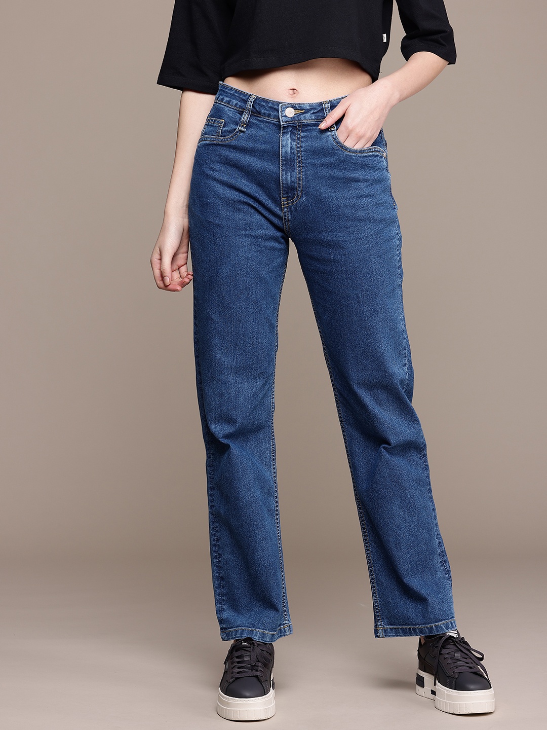 The Roadster Life Co. Women High Rise Straight Fit Light Fade Stretchable Jeans, Blue
The Roadster Life Co. Women High Rise Straight Fit Light Fade Stretchable Jeans, Blue