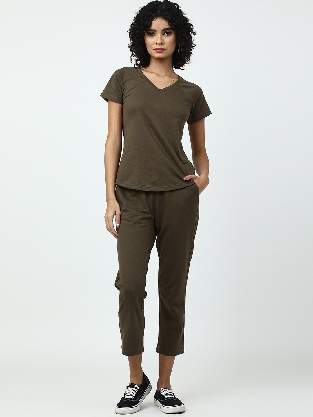 Saltpetre V-Neck Short Sleeves Organic Cotton T-Shirt With Trousers & Blazers, Olive
Saltpetre V-Neck Short Sleeves Organic Cotton T-Shirt With Trousers & Blazers, Olive