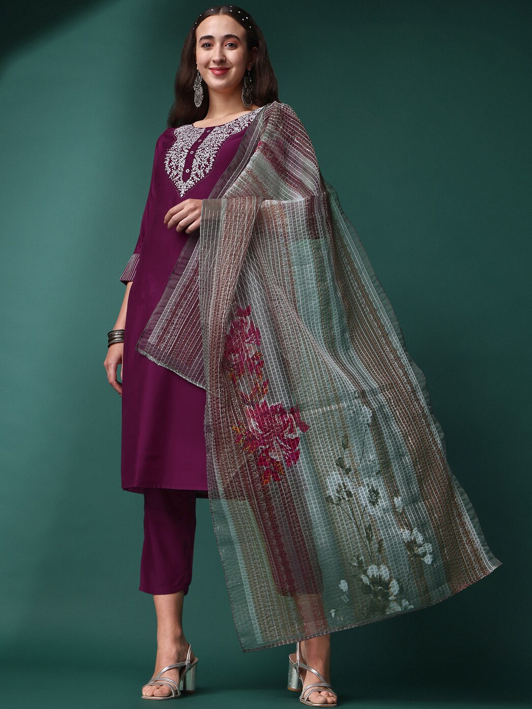 KALINI Round Neck Embroidered Thread Work Straight Kurta with Trousers & Dupatta, Purple
KALINI Round Neck Embroidered Thread Work Straight Kurta with Trousers & Dupatta, Purple