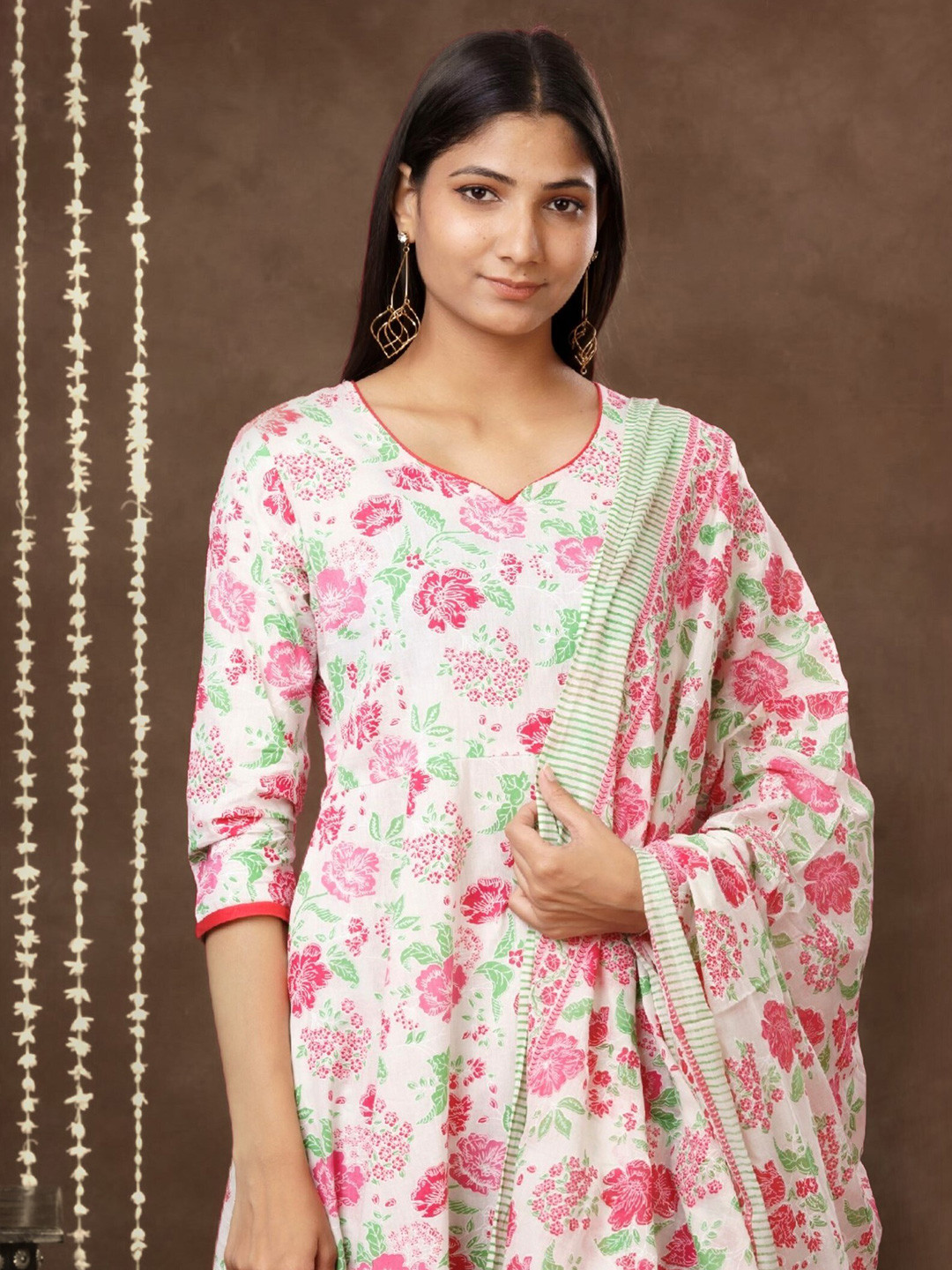 mokshi Blue & White Floral Printed V-Neck Anarkali Cotton Kurta With Palazzo & Dupatta
mokshi Blue & White Floral Printed V-Neck Anarkali Cotton Kurta With Palazzo & Dupatta