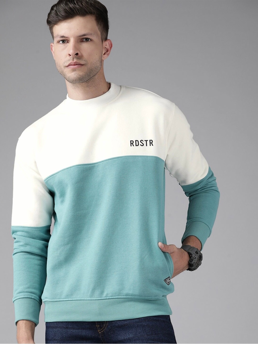 The Roadster Lifestyle Co. Colourblocked Round Neck Pullover Sweatshirt, Sea green
The Roadster Lifestyle Co. Colourblocked Round Neck Pullover Sweatshirt, Sea green