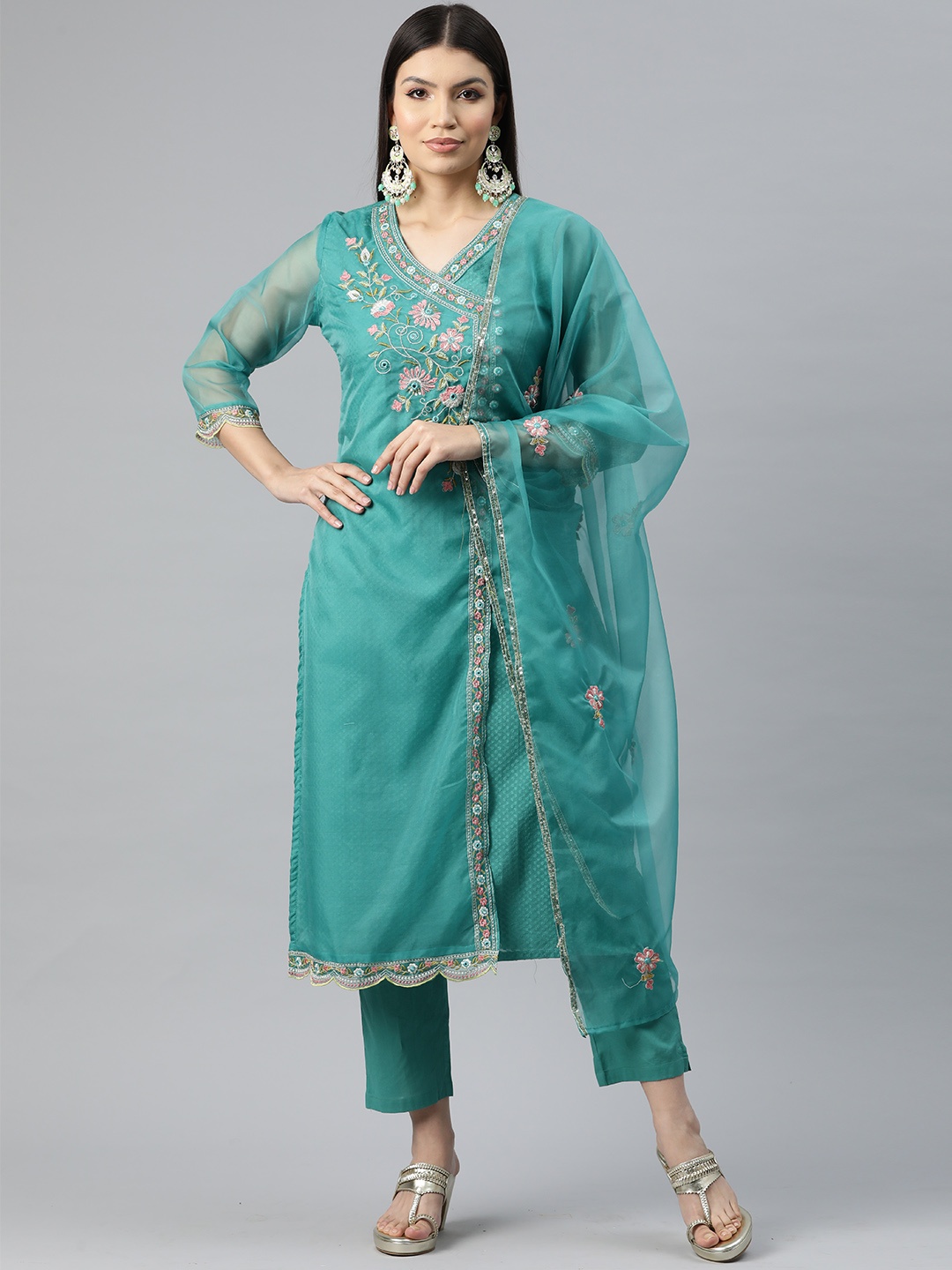 Readiprint Fashions Women Floral Embroidered Thread Work Cotton Kurta Trousers & Dupatta, Turquoise blue
Readiprint Fashions Women Floral Embroidered Thread Work Cotton Kurta Trousers & Dupatta, Turquoise blue