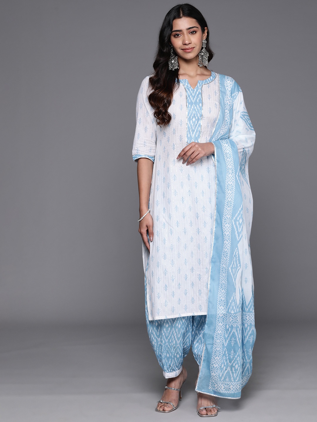 Libas Floral Printed Regular Gotta Patti Pure Cotton Kurta with Salwar & Dupatta, White
Libas Floral Printed Regular Gotta Patti Pure Cotton Kurta with Salwar & Dupatta, White
