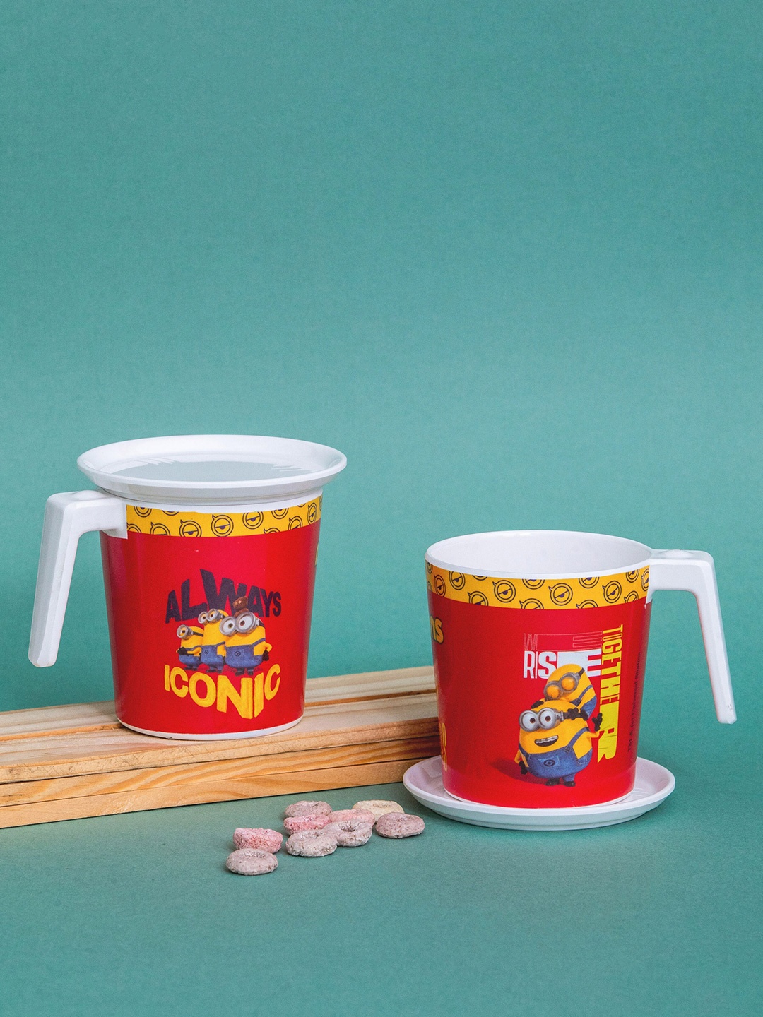 Servewell Red & White 4 Pieces Dishwasher Safe Printed Glossy Mugs With Coasters 320 ml
Servewell Red & White 4 Pieces Dishwasher Safe Printed Glossy Mugs With Coasters 320 ml