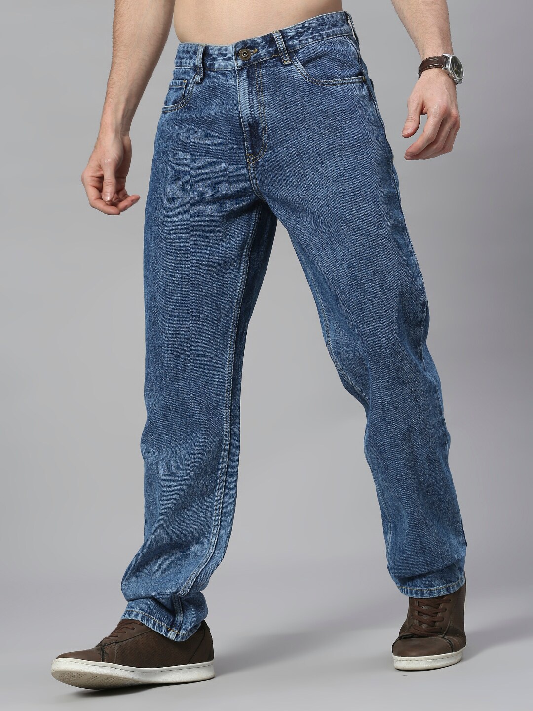 The Roadster Lifestyle Co. Men Blue Classic Straight Fit Mid-Rise Clean Look Cotton Jeans
The Roadster Lifestyle Co. Men Blue Classic Straight Fit Mid-Rise Clean Look Cotton Jeans