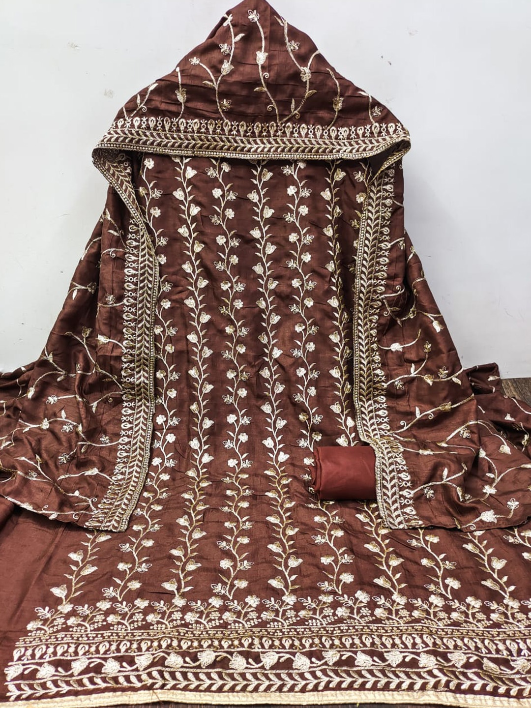 ZEEPKART Floral Embroidered Unstitched Dress Material, Maroon