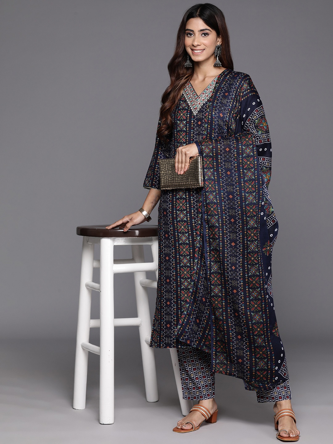 Varanga Women Ethnic Motifs Printed Regular Thread Work Kurta with Trousers & With Dupatta, Blue
Varanga Women Ethnic Motifs Printed Regular Thread Work Kurta with Trousers & With Dupatta, Blue