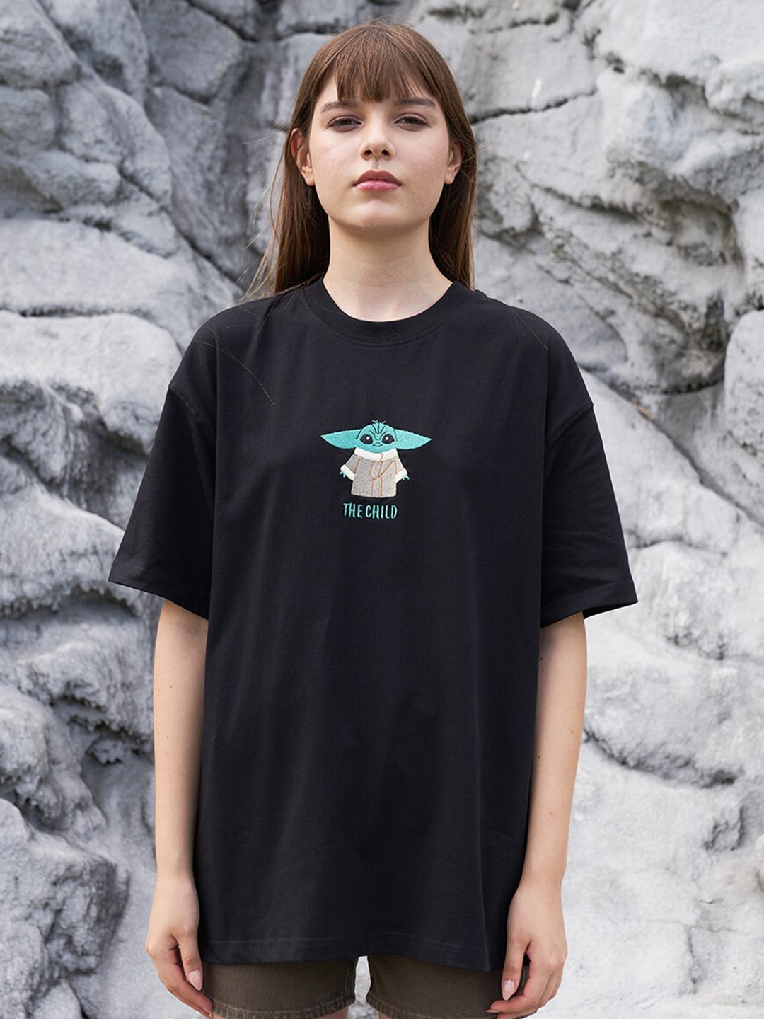 Bonkers Corner Star Wars Embroidered Drop Shoulder Sleeves Cotton Oversized T-shirt, Black
Bonkers Corner Star Wars Embroidered Drop Shoulder Sleeves Cotton Oversized T-shirt, Black