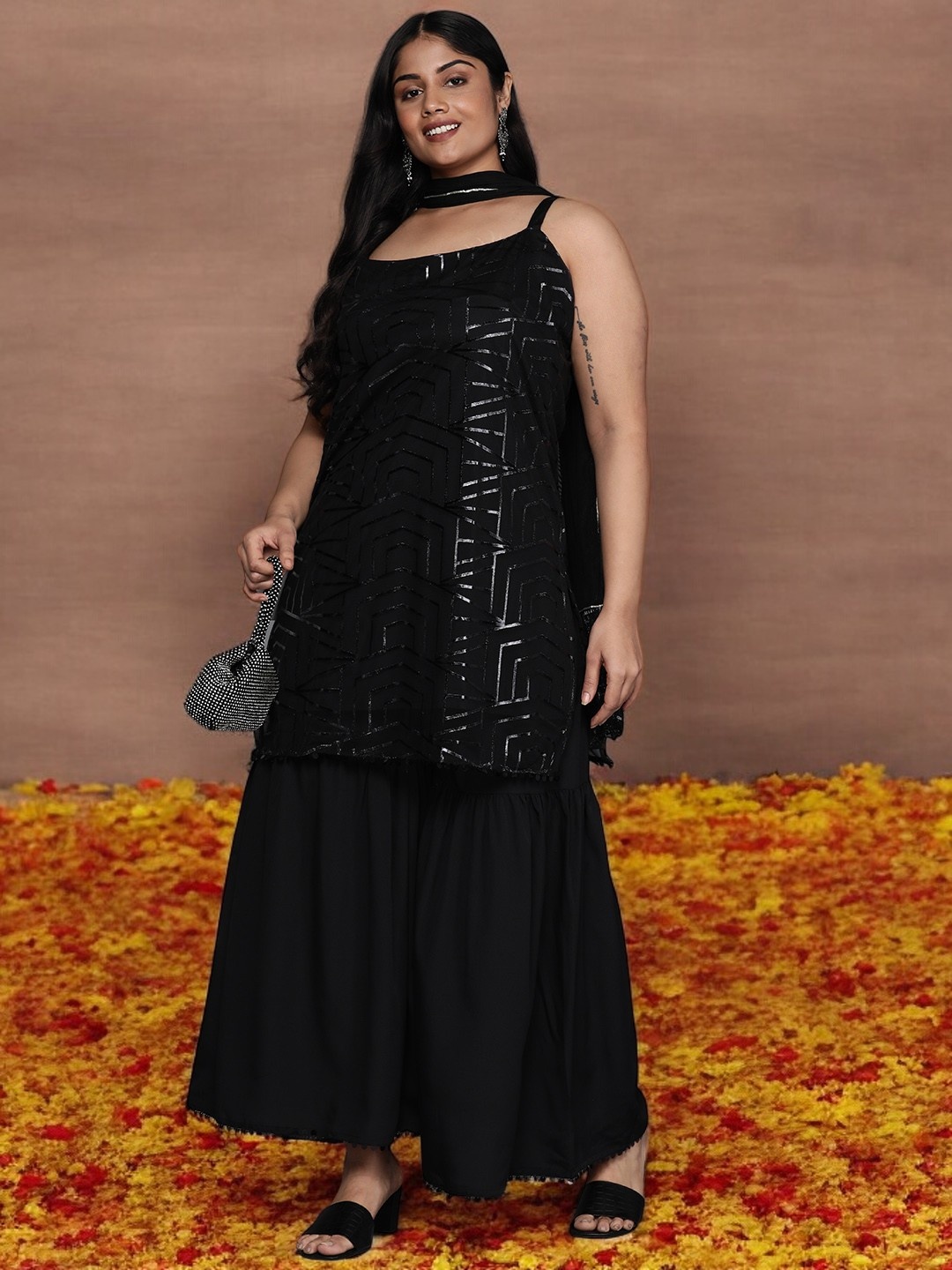 A PLUS BY AHALYAA Plus Size Printed Regular Sequinned Sharara Set With Dupatta, Black
A PLUS BY AHALYAA Plus Size Printed Regular Sequinned Sharara Set With Dupatta, Black