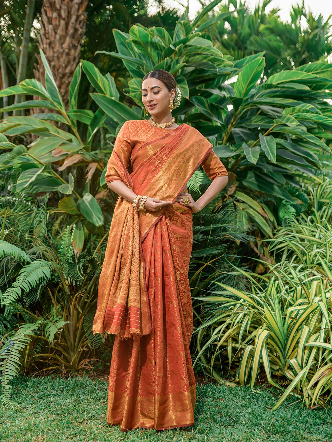 PATIALAPICKS Ethnic Woven Design Zari Pure Silk Heavy Work Kanjeevaram Saree, Orange
PATIALAPICKS Ethnic Woven Design Zari Pure Silk Heavy Work Kanjeevaram Saree, Orange