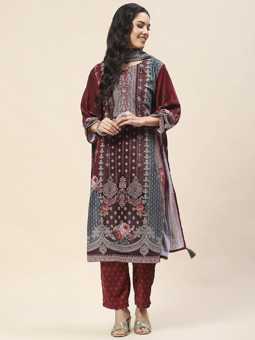 Meena Bazaar Ethnic Motifs Printed Regular Velvet Kurta with Trousers & Dupatta, Burgundy
Meena Bazaar Ethnic Motifs Printed Regular Velvet Kurta with Trousers & Dupatta, Burgundy