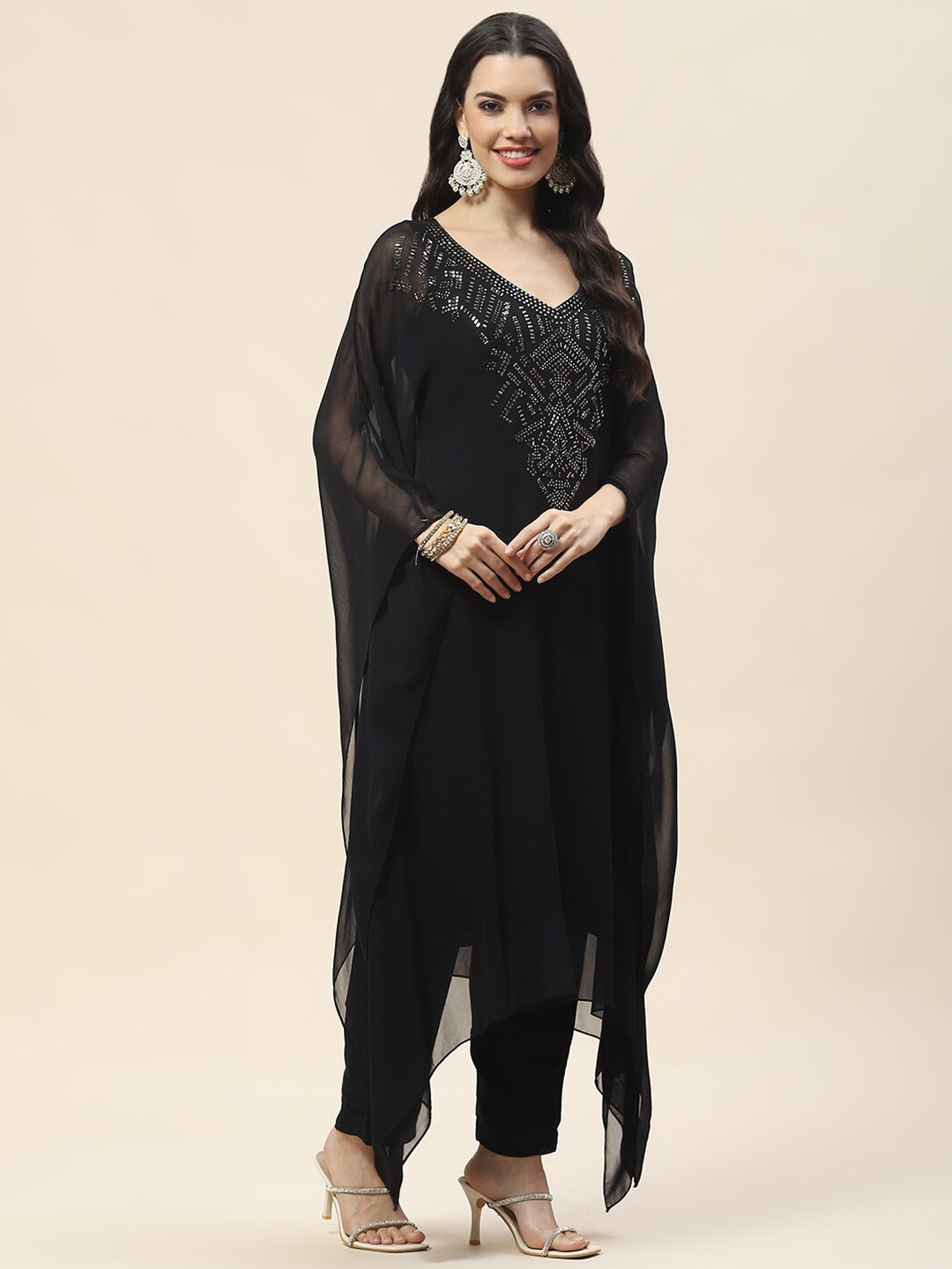 Meena Bazaar Ethnic Motifs Yoke Design Regular Beads and Stones Kurta with Trousers, Black
Meena Bazaar Ethnic Motifs Yoke Design Regular Beads and Stones Kurta with Trousers, Black