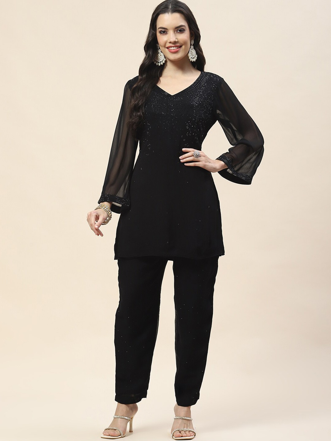Meena Bazaar Ethnic Motifs Yoke Design Beads and Stones Kurti with Trouser & Camisole, Black
Meena Bazaar Ethnic Motifs Yoke Design Beads and Stones Kurti with Trouser & Camisole, Black
