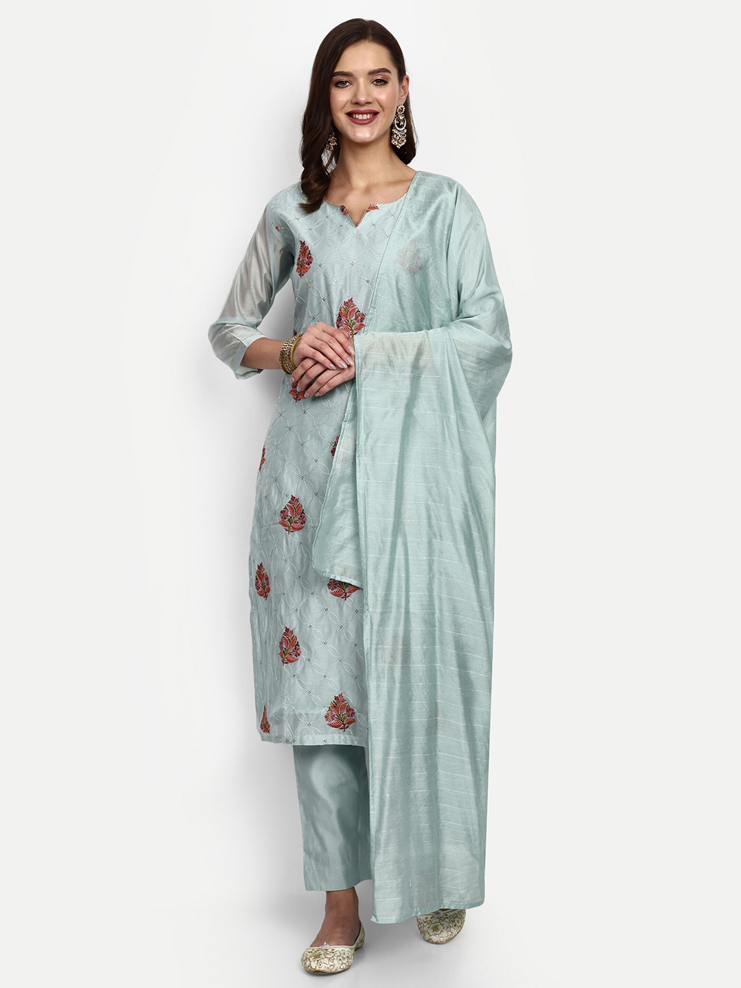 V B SONS Embroidered Regular Sequinned Chanderi Silk Kurta with Trouser & Dupatta, Turquoise blue
V B SONS Embroidered Regular Sequinned Chanderi Silk Kurta with Trouser & Dupatta, Turquoise blue