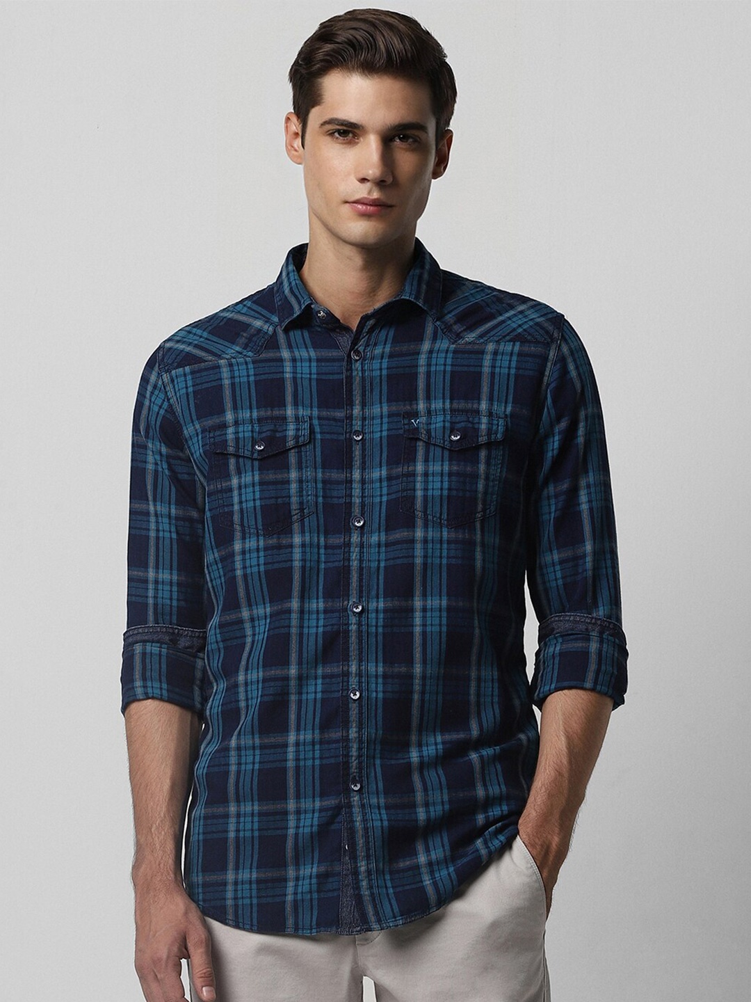 VAN HEUSEN DENIM LABS Slim Fit Checked Spread Collar Full Sleeves Casual Shirt, Navy blue
VAN HEUSEN DENIM LABS Slim Fit Checked Spread Collar Full Sleeves Casual Shirt, Navy blue