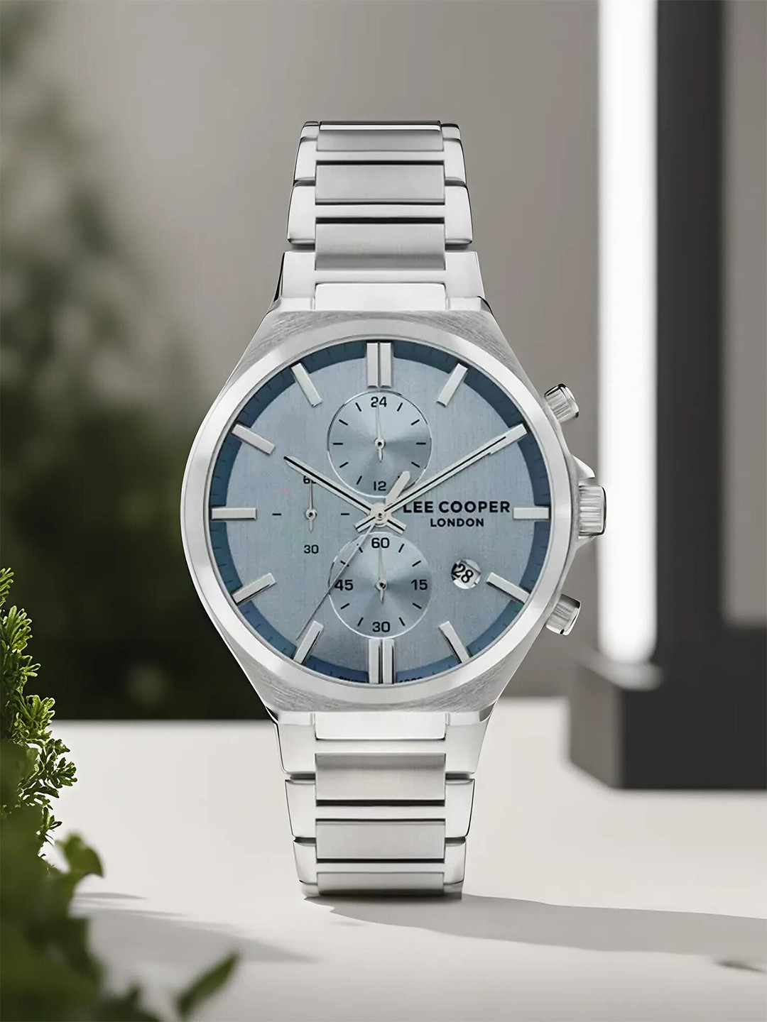 Lee Cooper Men Stainless Steel Bracelet Style Analogue Chronograph Watch LC07835.370, Green
Lee Cooper Men Stainless Steel Bracelet Style Analogue Chronograph Watch LC07835.370, Green