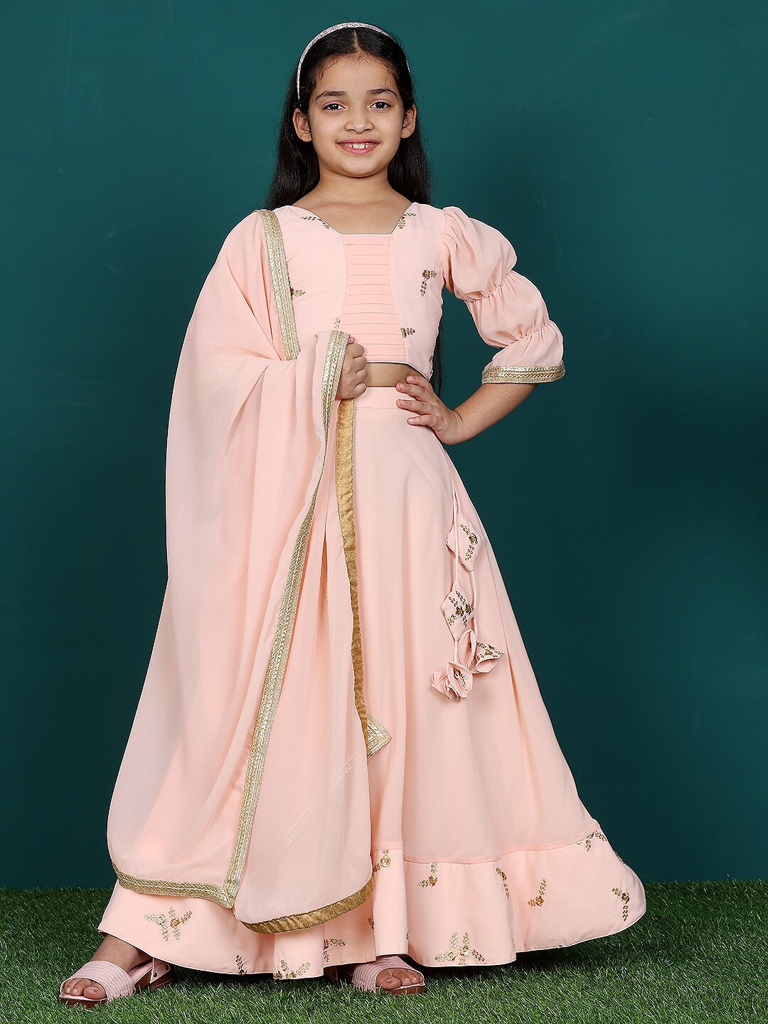 Ethnovog Girls Embroidered Sequinned Detail Ready to Wear Lehenga & Blouse With Dupatta, Purple
Ethnovog Girls Embroidered Sequinned Detail Ready to Wear Lehenga & Blouse With Dupatta, Purple