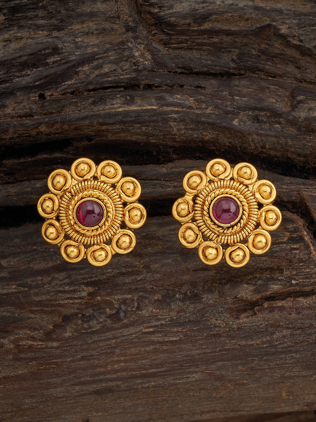 Kushal's Fashion Jewellery Gold-Plated Cubic Zirconia-Studded Classic Studs Earrings
Kushal's Fashion Jewellery Gold-Plated Cubic Zirconia-Studded Classic Studs Earrings