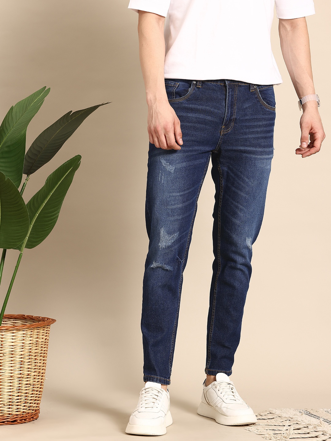 Mast & Harbour Men Carrot Slim Fit Low Distress Light Fade Stretchable Jeans, Blue
Mast & Harbour Men Carrot Slim Fit Low Distress Light Fade Stretchable Jeans, Blue