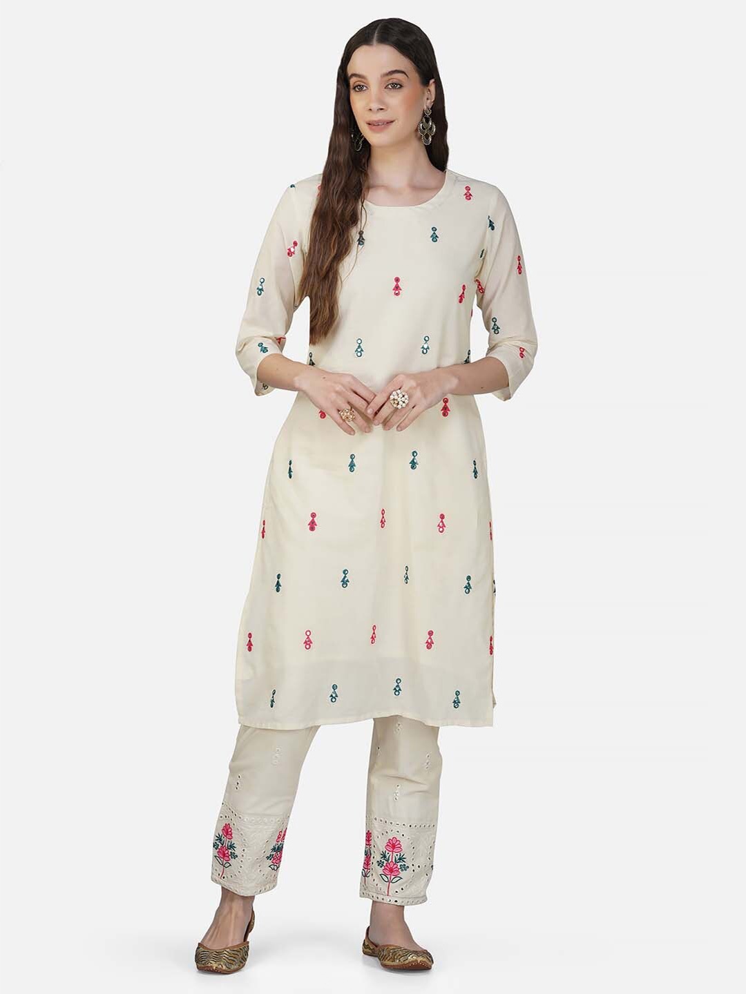 INDIAN KNOTS Geometric Mirror Work Round Neck Cotton Straight Kurta With Pant & Dupatta, Off white
INDIAN KNOTS Geometric Mirror Work Round Neck Cotton Straight Kurta With Pant & Dupatta, Off white