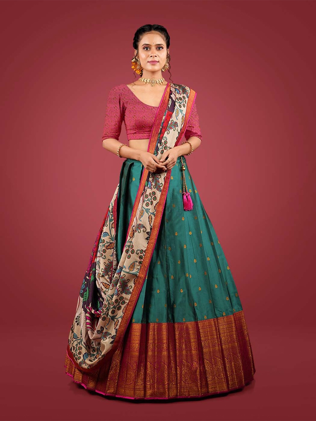HALFSAREE STUDIO Woven Design Semi-Stitched Lehenga & Unstitched Blouse With Dupatta, Pink
HALFSAREE STUDIO Woven Design Semi-Stitched Lehenga & Unstitched Blouse With Dupatta, Pink