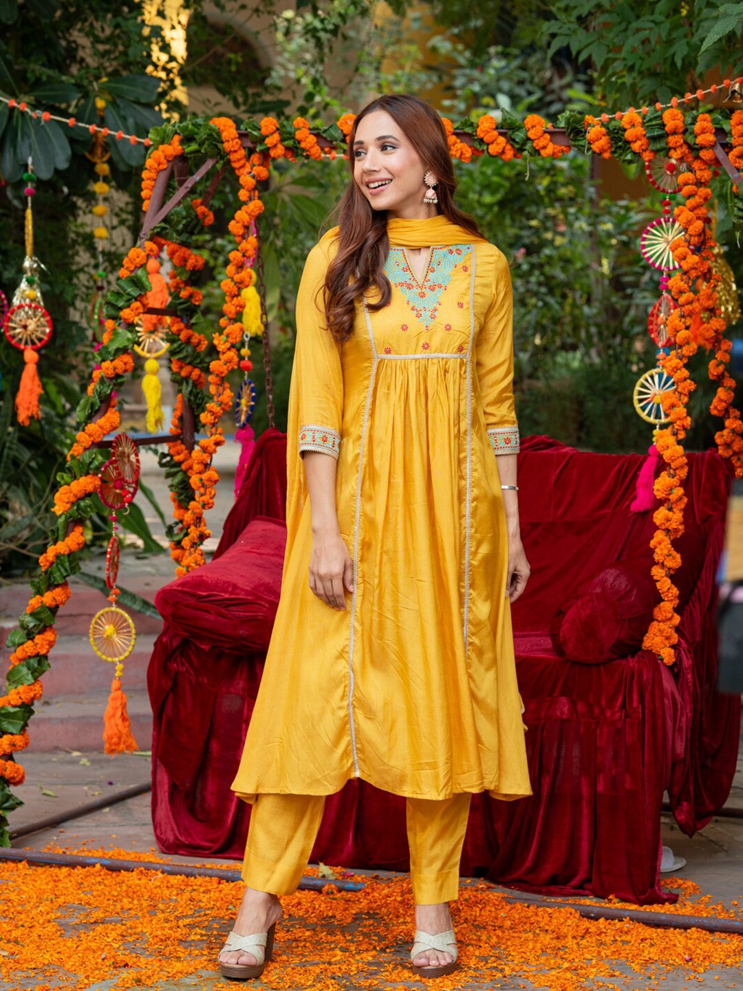 Ambraee Floral Yoke Desi Beads and Stones A-Line Kurta with Trouser & Dupatta, Mustard
Ambraee Floral Yoke Desi Beads and Stones A-Line Kurta with Trouser & Dupatta, Mustard