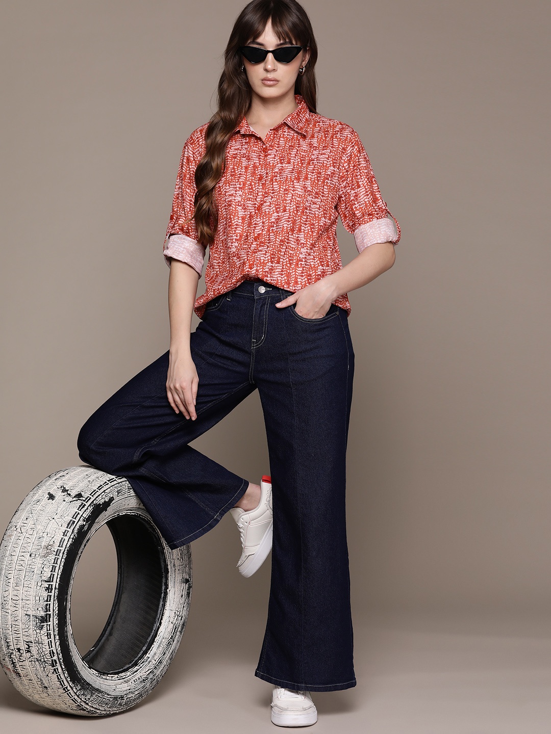The Roadster Lifestyle Co. Abstract Printed Roll-Up Sleeves Casual Shirt, Orange
The Roadster Lifestyle Co. Abstract Printed Roll-Up Sleeves Casual Shirt, Orange