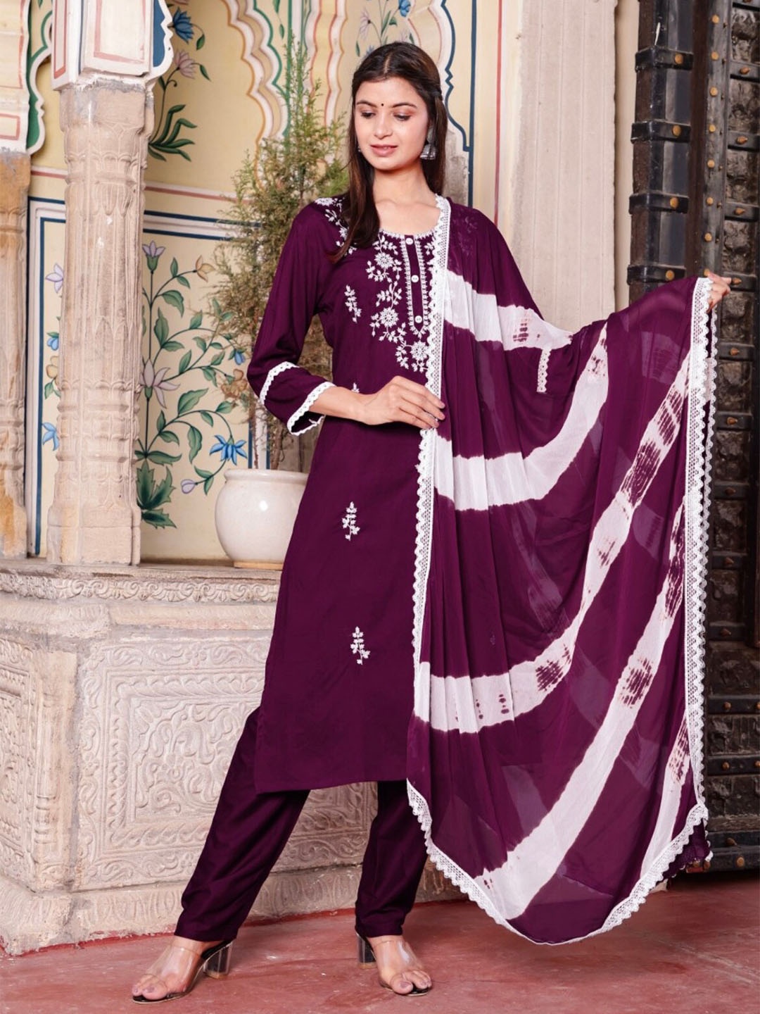 R RANAK CREATION Ethnic Motifs Embroidered Regular Kurta with Palazzos & With Dupatta, Purple
R RANAK CREATION Ethnic Motifs Embroidered Regular Kurta with Palazzos & With Dupatta, Purple