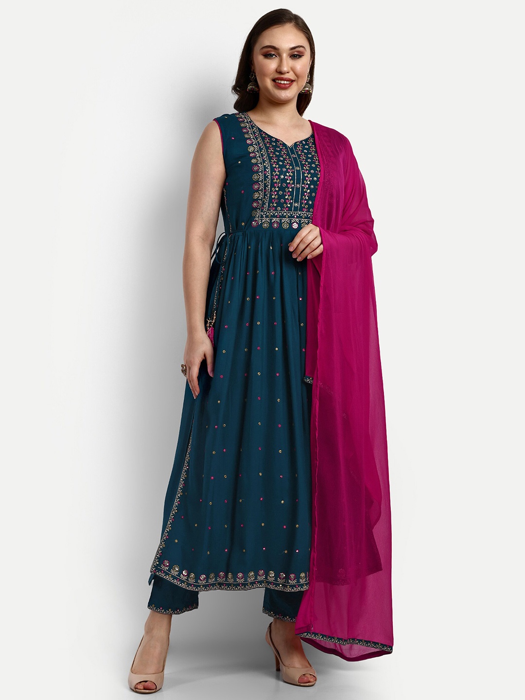 V B SONS Floral Embroidered Regular Sequinned Kurta with Trousers & Dupatta, Navy blue
V B SONS Floral Embroidered Regular Sequinned Kurta with Trousers & Dupatta, Navy blue