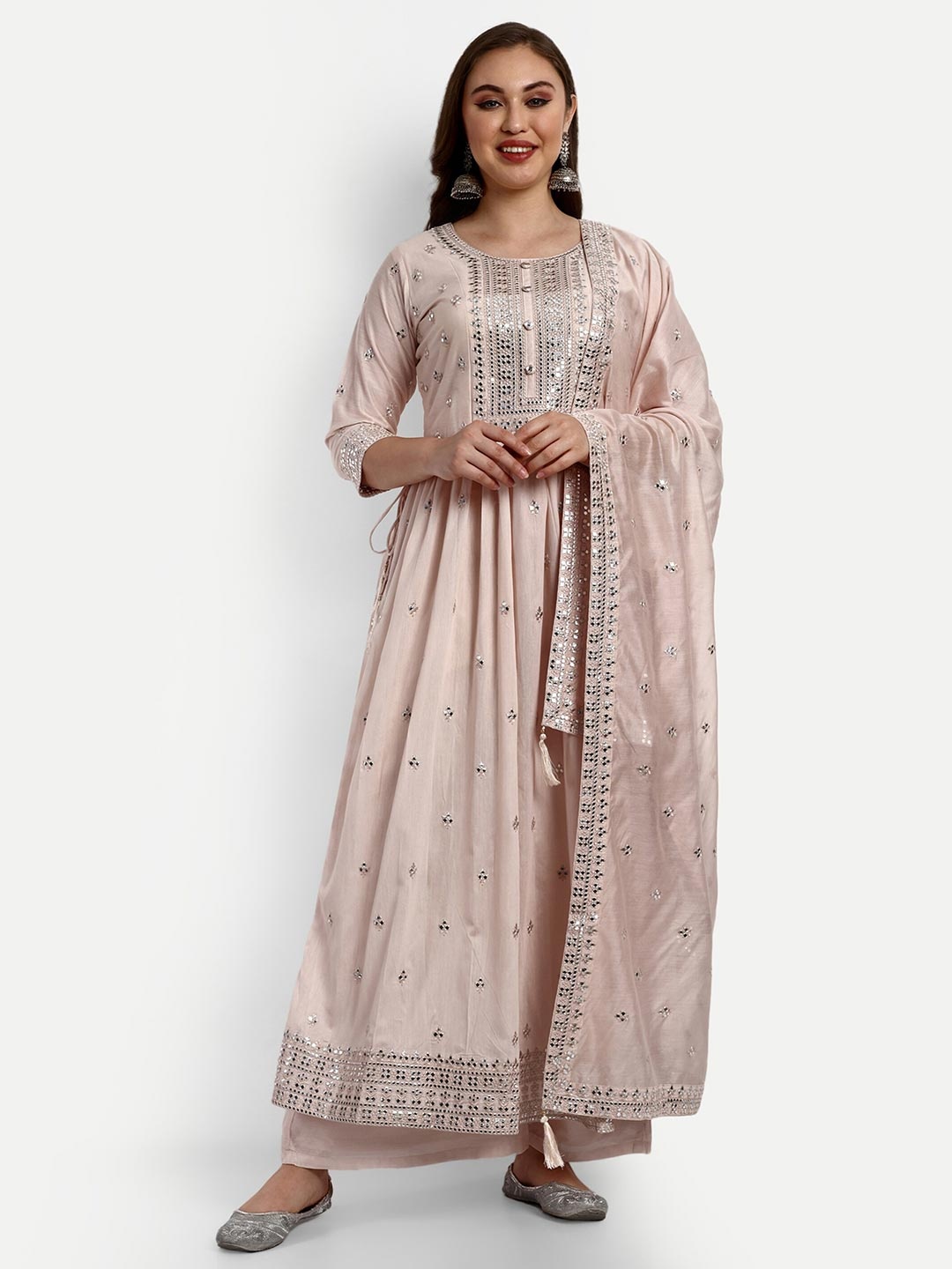 V B SONS Embroidered Regular Sequinned Chanderi Silk Kurta with Palazzos & Dupatta, Cream
V B SONS Embroidered Regular Sequinned Chanderi Silk Kurta with Palazzos & Dupatta, Cream