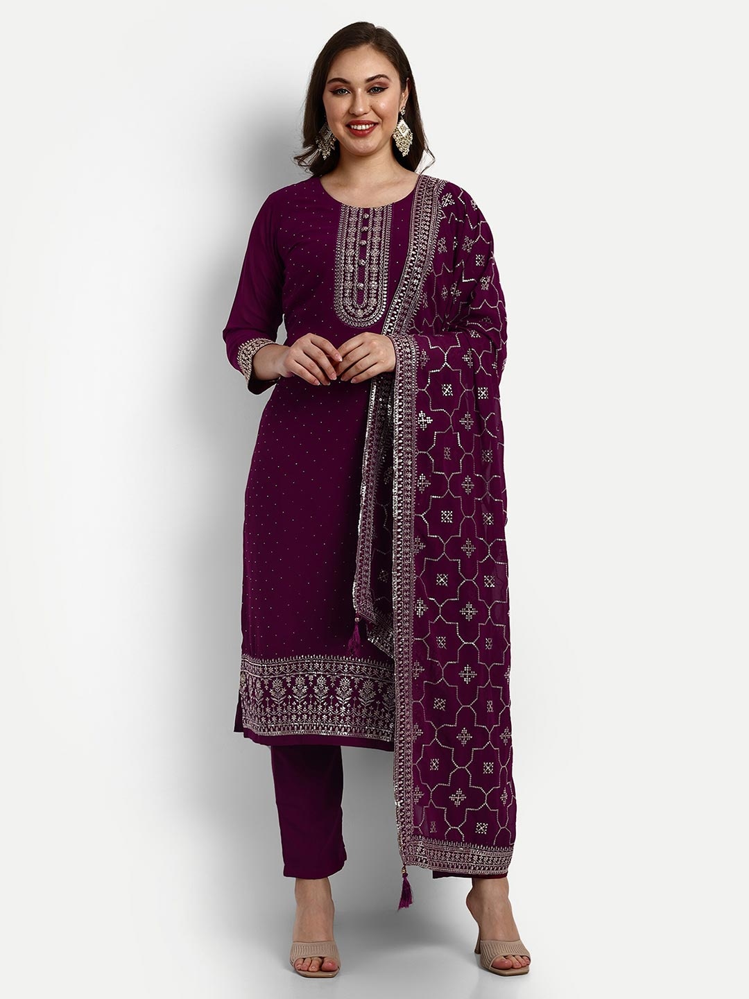V B SONS Ethnic Motifs Yoke Design Beads and Stones Kurta with Trousers & With Dupatta, Burgundy
V B SONS Ethnic Motifs Yoke Design Beads and Stones Kurta with Trousers & With Dupatta, Burgundy
