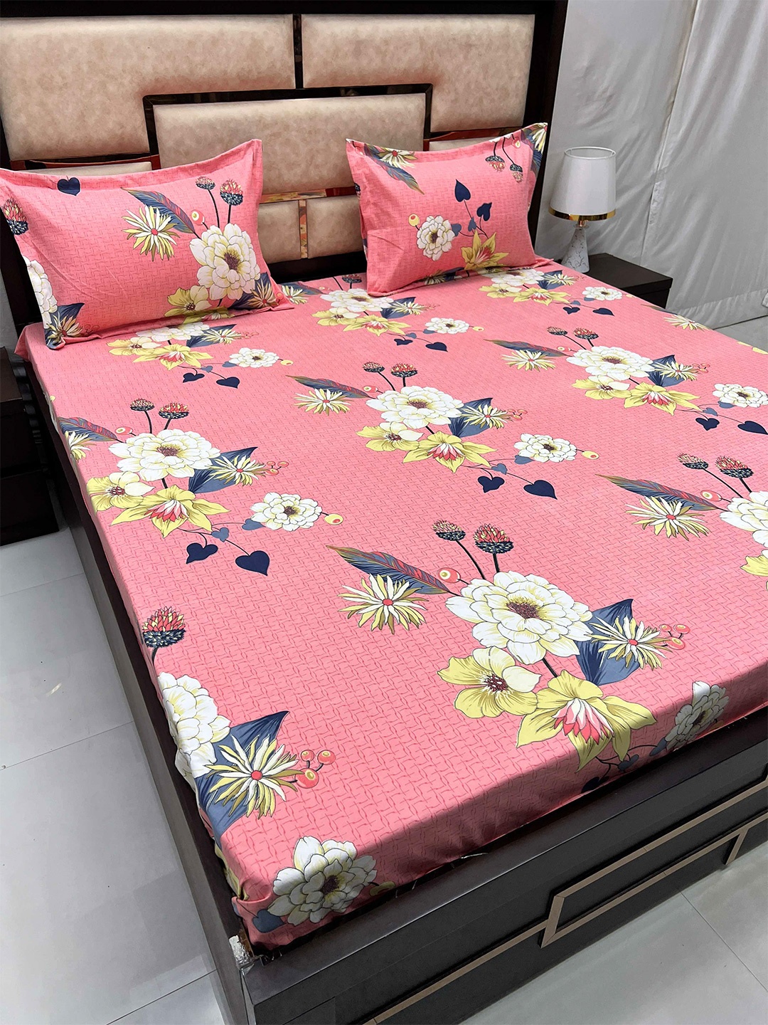 Pure Decor Pink & White Floral Pure Cotton 260 TC Queen Bedsheet with 2 Pillow Covers
Pure Decor Pink & White Floral Pure Cotton 260 TC Queen Bedsheet with 2 Pillow Covers