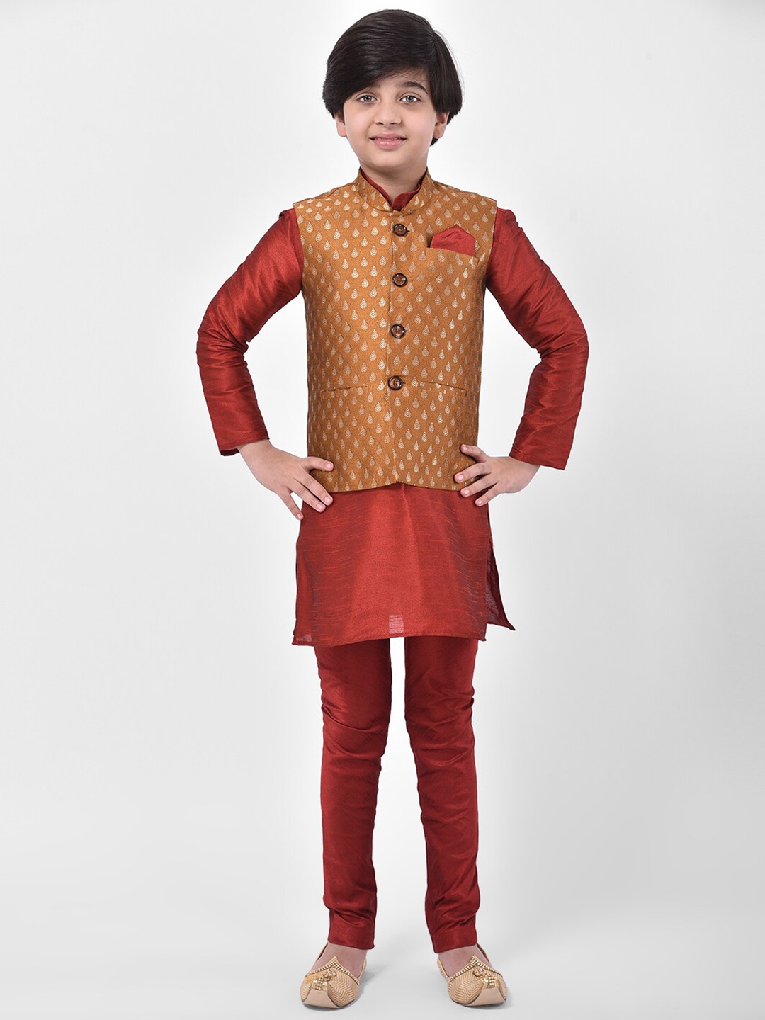 DEYANN Boys Mandarin Collar Long Sleeves Straight Kurta with Pyjamas & Neru Jacket, Copper
DEYANN Boys Mandarin Collar Long Sleeves Straight Kurta with Pyjamas & Neru Jacket, Copper