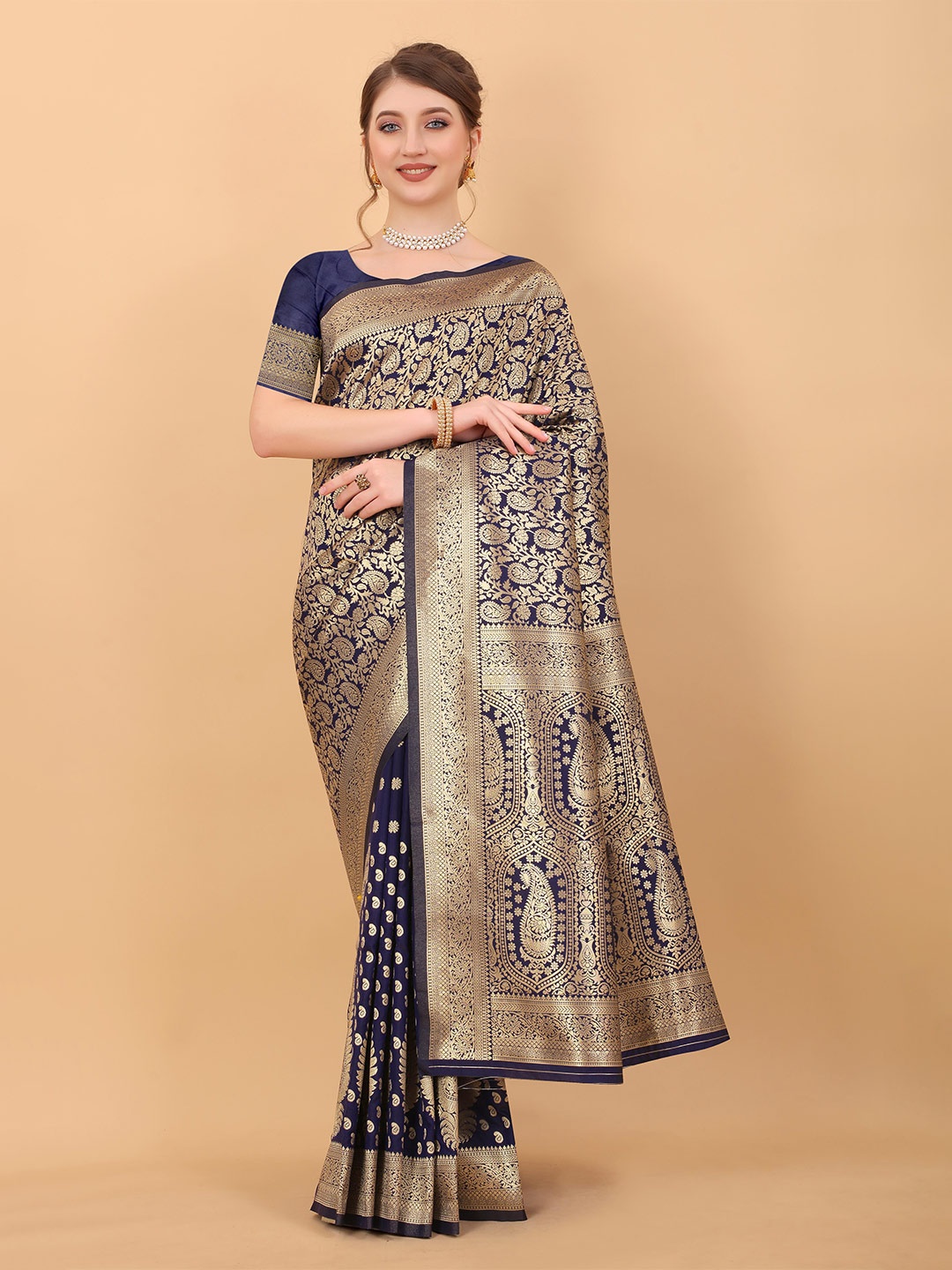 Divyadham Textiles Ethnic Motifs Woven Design Zari Pure Silk Kanjeevaram Saree, Navy blue
Divyadham Textiles Ethnic Motifs Woven Design Zari Pure Silk Kanjeevaram Saree, Navy blue