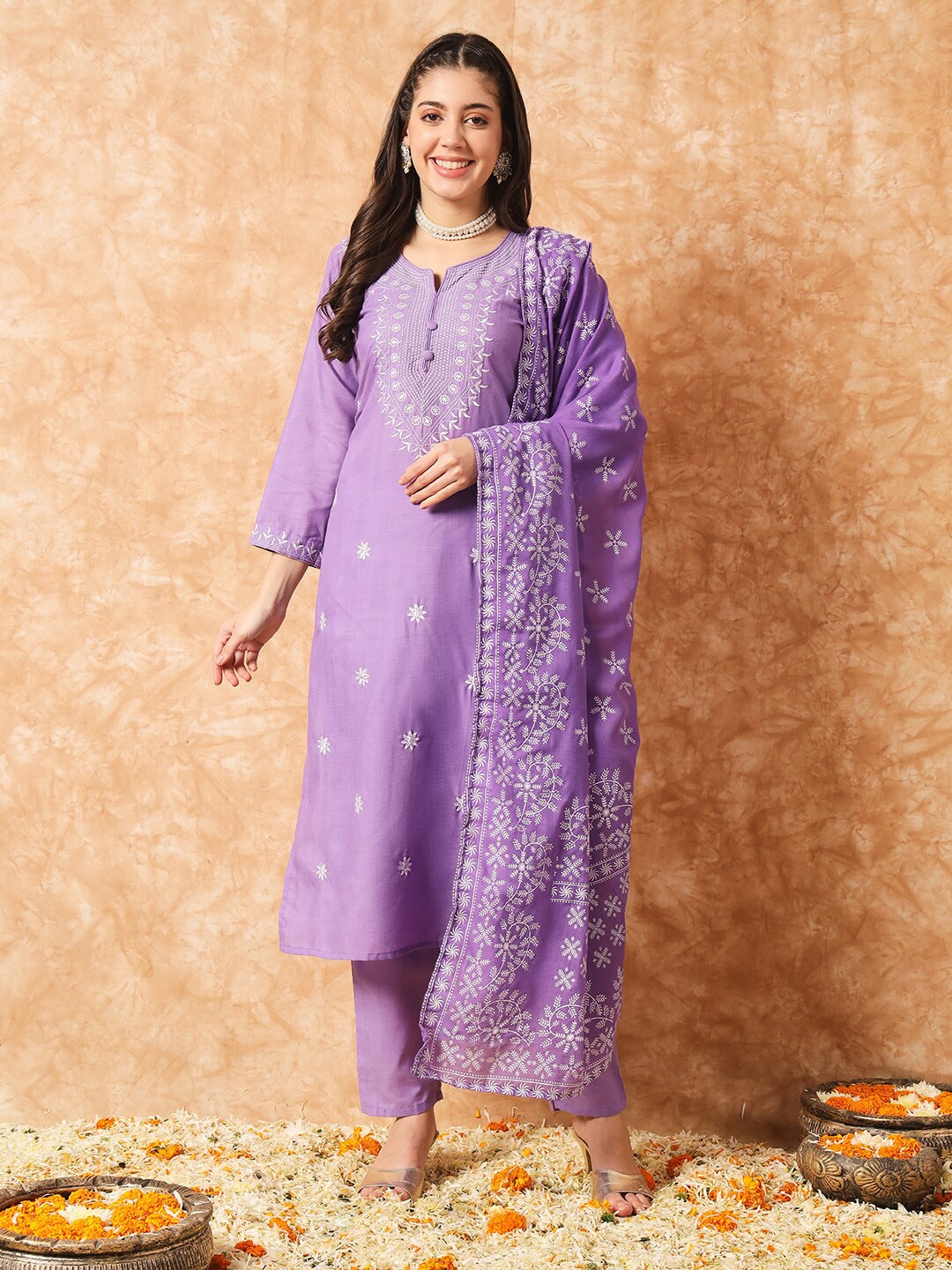 KALINI Ethnic Motifs Embroidered Thread Work Pure Cotton Kurta With Trousers & Dupatta, Lavender
KALINI Ethnic Motifs Embroidered Thread Work Pure Cotton Kurta With Trousers & Dupatta, Lavender