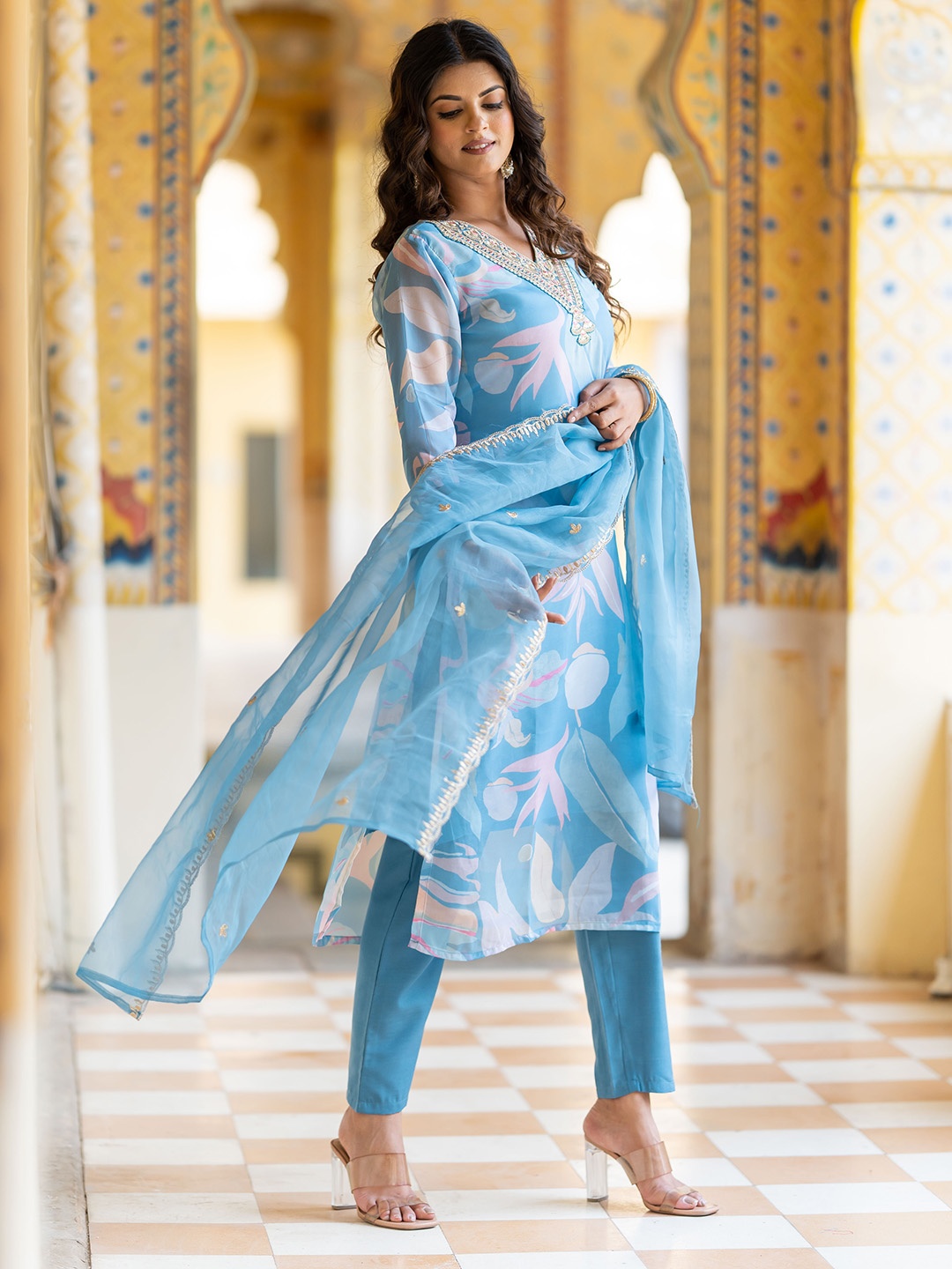 Navlik Floral Printed Thread Work Kurta With Trousers & Dupatta, Turquoise blue
Navlik Floral Printed Thread Work Kurta With Trousers & Dupatta, Turquoise blue