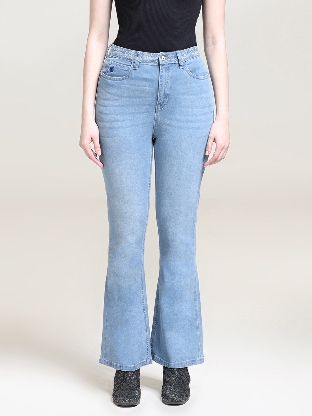 Gloria Vanderbilt Women Comfort Bootcut High Rise Light Fade Clean Look Stretchable Jeans, Blue
Gloria Vanderbilt Women Comfort Bootcut High Rise Light Fade Clean Look Stretchable Jeans, Blue