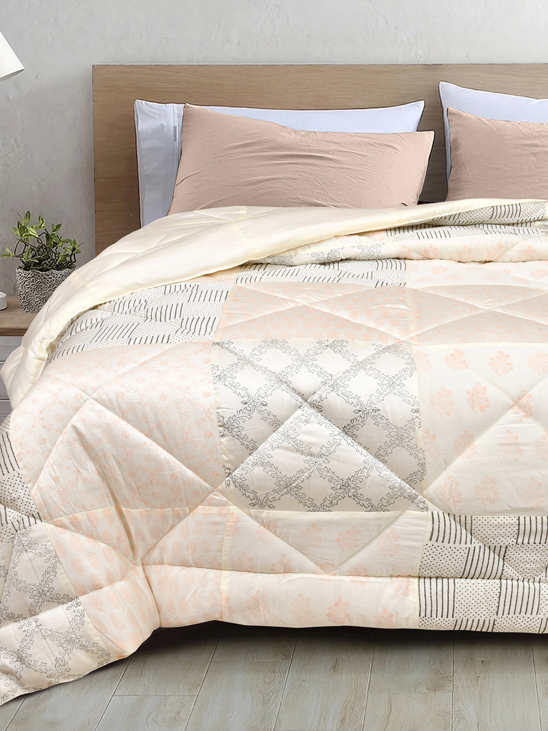 LINENWALAS Happy Sleeping Rose Gold Floral Mild Winter 300 GSM Single Bed Comforter
LINENWALAS Happy Sleeping Rose Gold Floral Mild Winter 300 GSM Single Bed Comforter