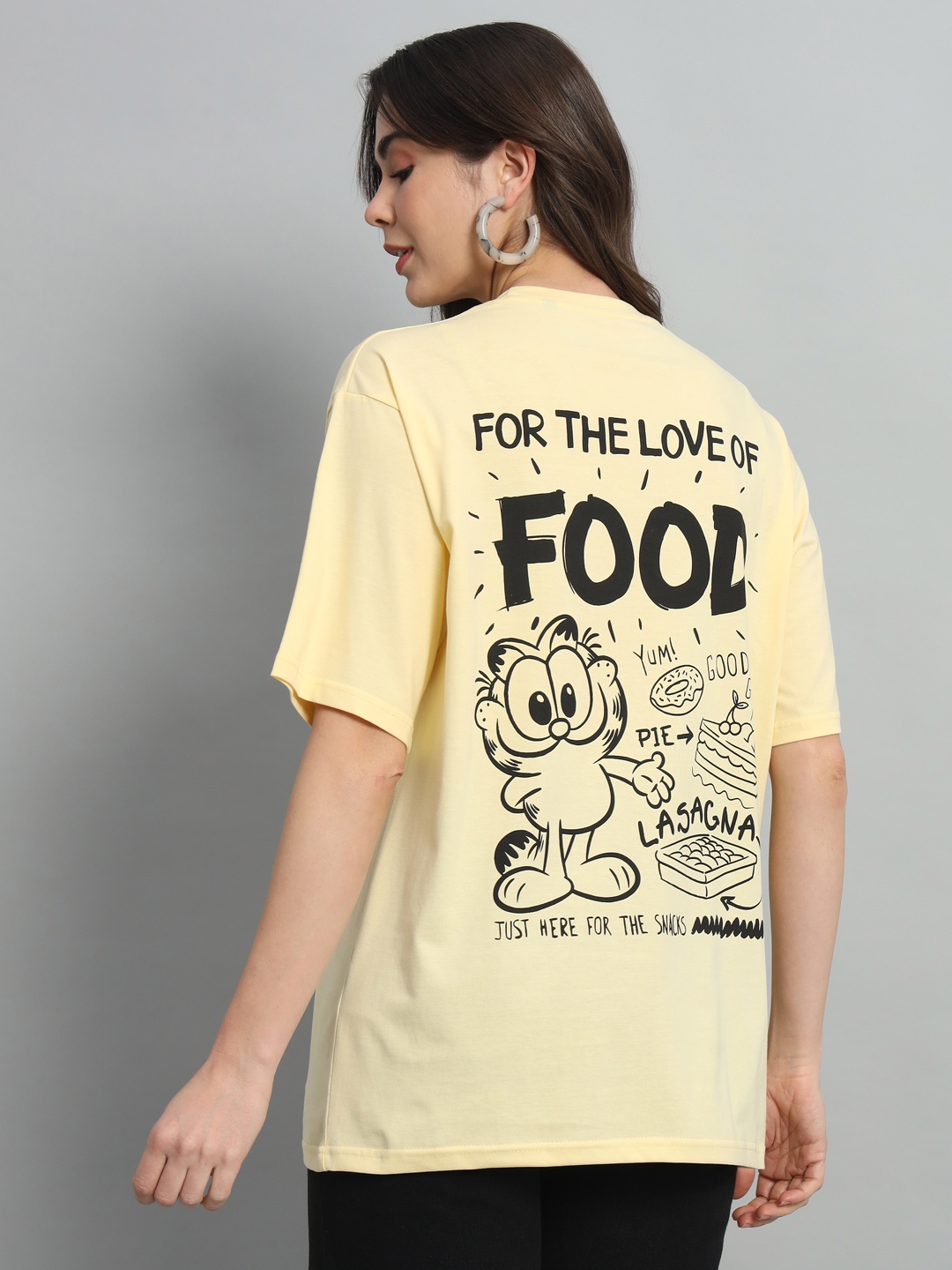 COLOR CAPITAL Garfield Printed Drop-Shoulder Sleeves Cotton Oversized T-shirt, Cream
COLOR CAPITAL Garfield Printed Drop-Shoulder Sleeves Cotton Oversized T-shirt, Cream