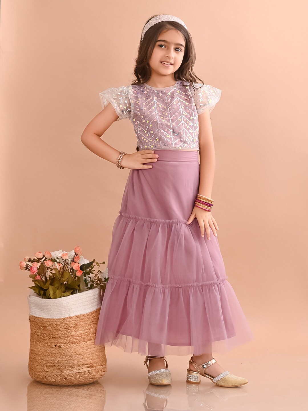LilPicks Girls Embellished Sequinned Detailed Net Ready to Wear Lehenga With Choli, Pink
LilPicks Girls Embellished Sequinned Detailed Net Ready to Wear Lehenga With Choli, Pink