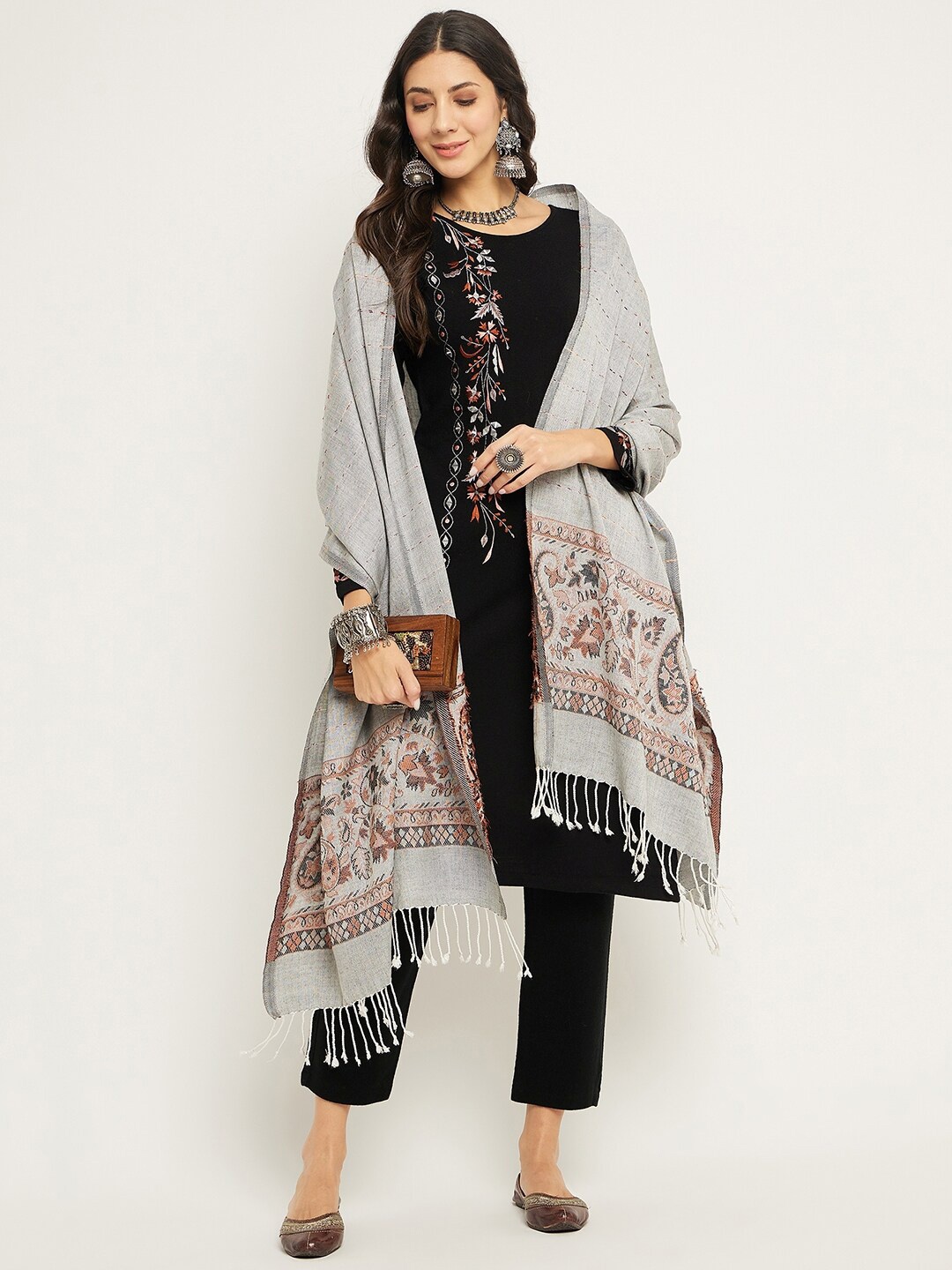Zigo Winter Wear Floral Embroidered Thread Work Acrylic Kurta with Trousers & With Dupatta, Black
Zigo Winter Wear Floral Embroidered Thread Work Acrylic Kurta with Trousers & With Dupatta, Black